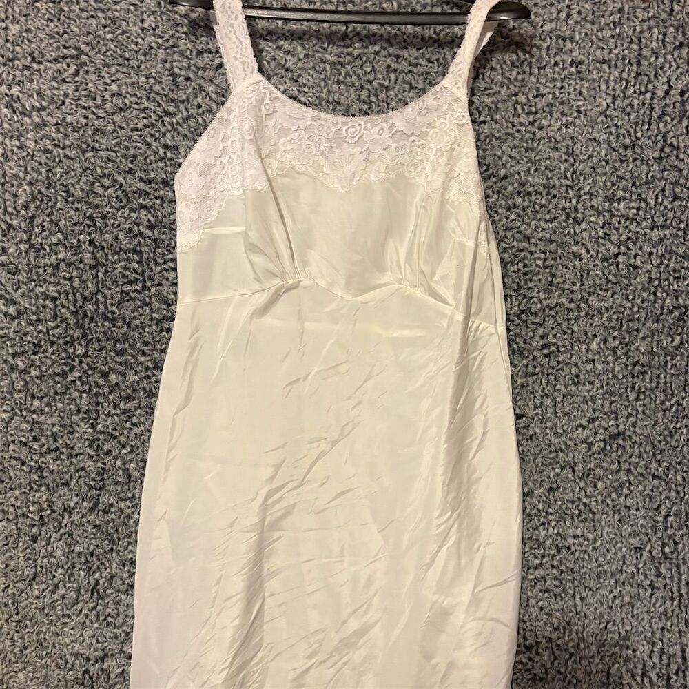 Vintage White Lace Trim Sleeveless Chemise Nightgown Size M